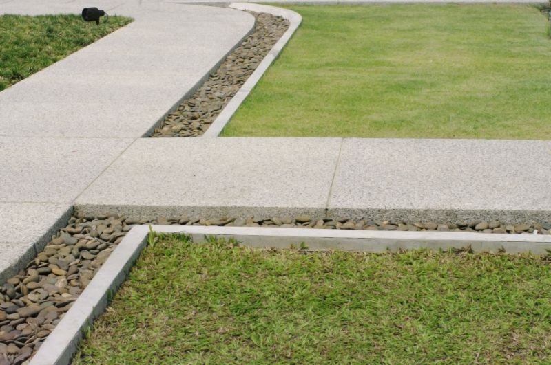 Curb And Sidewalk Installation
